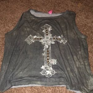 Cross Tee